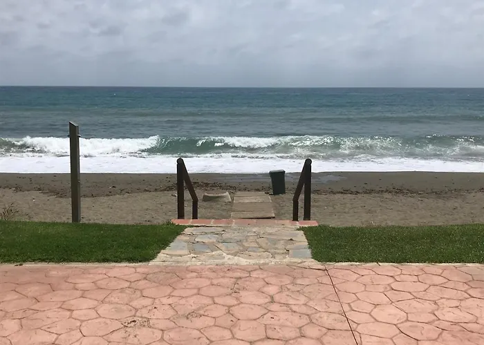 Marbella - Estepona Beach Frontline Apartment