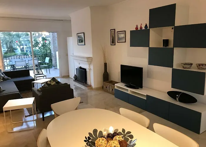 Marbella - Estepona Beach Frontline Apartment