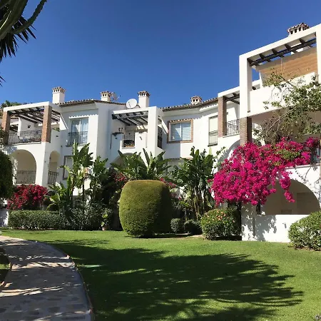 Marbella - Estepona Beach Frontline Apartment Extérieur photo